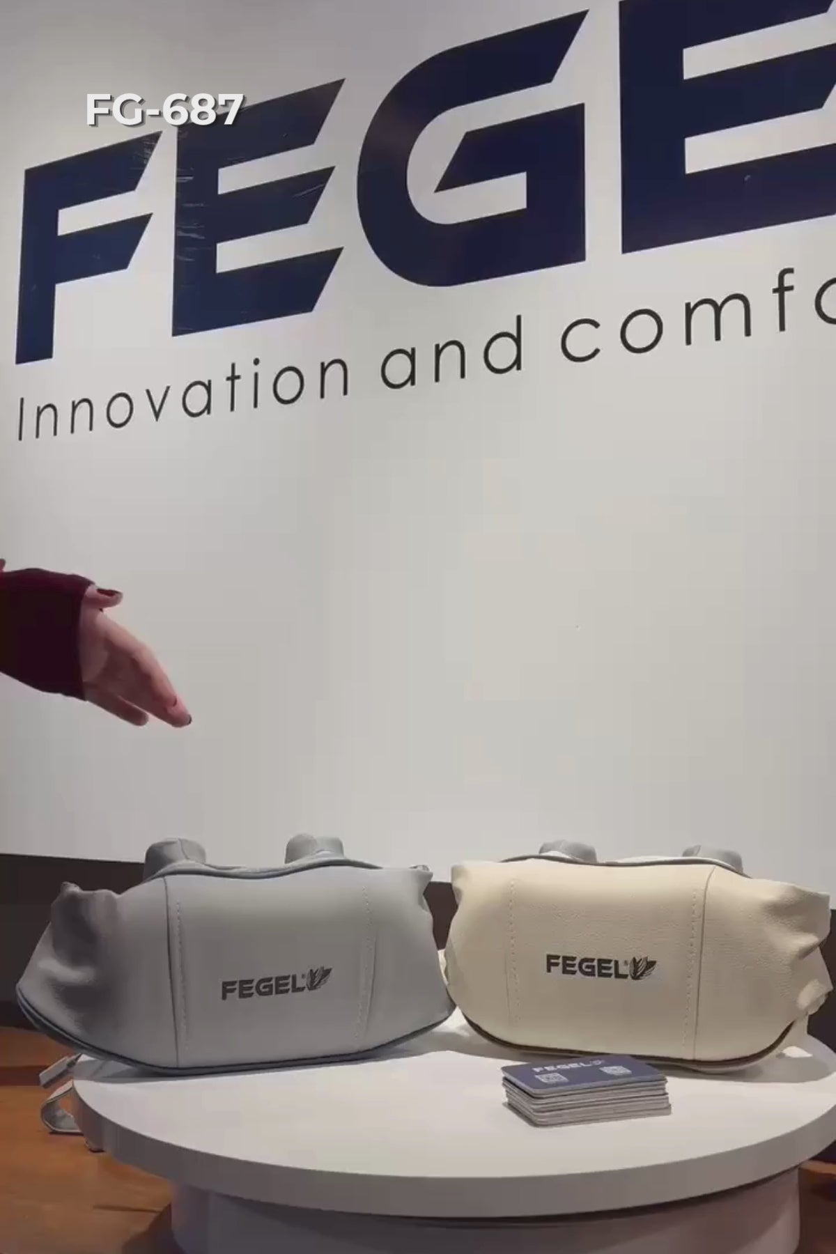 3D Ovmalı Isıtmalı Boyun Askılı Masaj Yastığı / FG-687